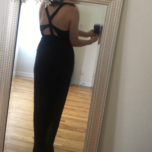 Maxi dress with back details - Picture 2 of 5